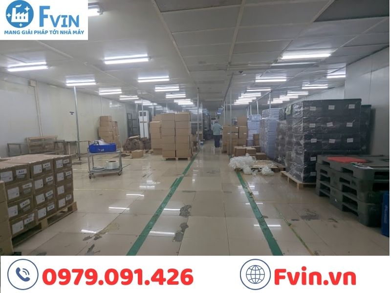 Hiện trạng nền gạch đã xuống cấp trước khi thi công 