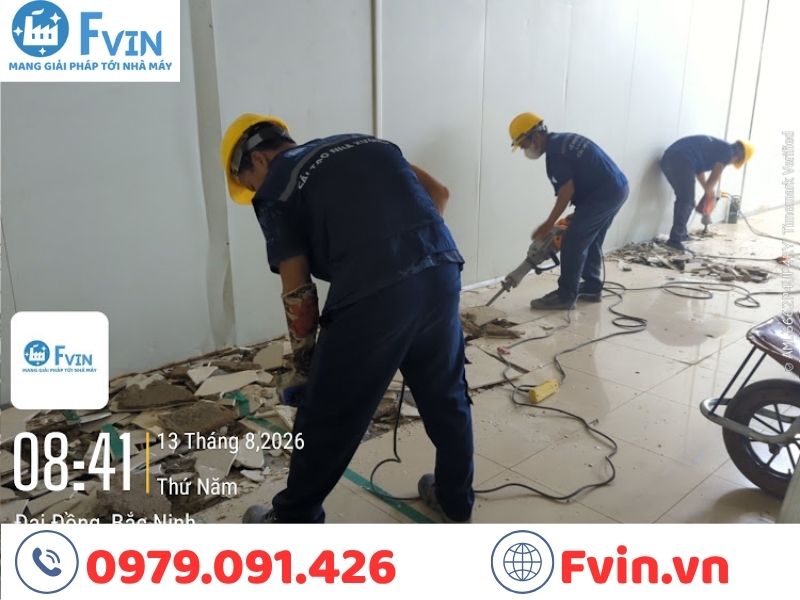 Nhân sự F VIN đục phá bỏ nền gạch cũ